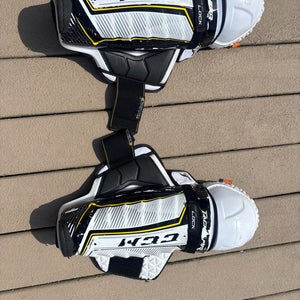 Senior CCM Tacks Pro 16" Shin Pads Pro Stock (Used)