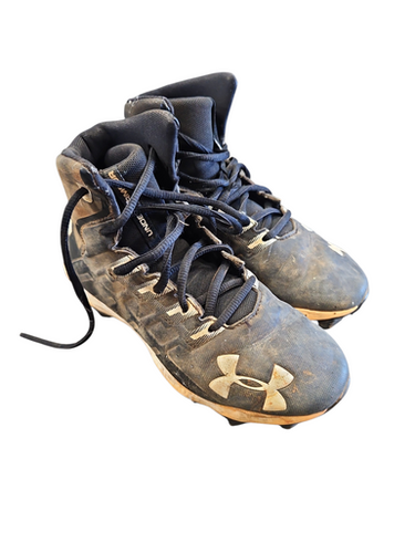 Used Under Armour Jr FB Cleats Black Junior 01.5 11850-S000023338