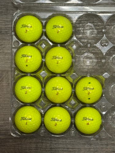 10 Titleist Pro V1x Yellow Golf Balls - 5A/4A Condition