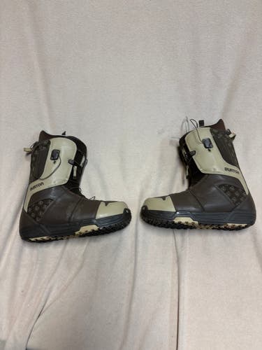 Size M 12.0 (W 13.0) Burton MOTO  Snowboard Boots (Used)