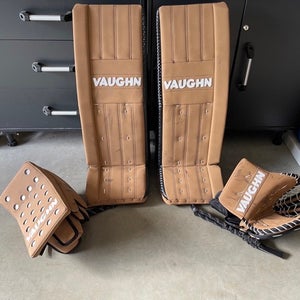 33+2 Vaughn Pure Spec Vintage Regular Goalie Set (Used)