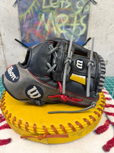 Wilson A2K 1787 11.75" Infield Baseball Glove - Black/Grey/Red