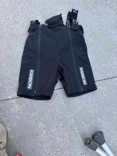 Black Medium Boys Karbon Shorts (Used)