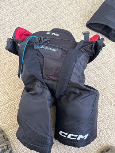 Junior Medium CCM JetSpeed FT6 Hockey Pants (Used)