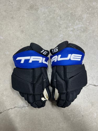 13” True Catalyst 9X Mitch Marner Toronto Maple Leafs Pro Stock Gloves (New) NHL