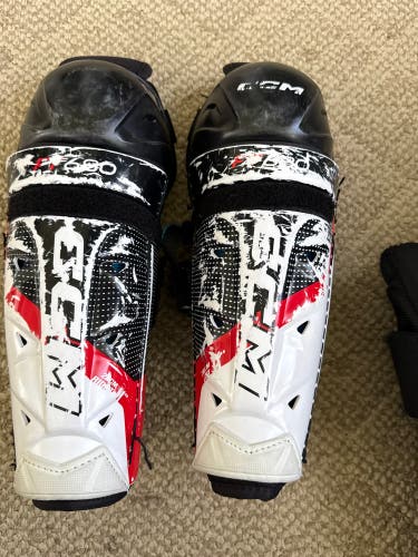 Junior CCM JetSpeed FT680 11" Shin Pads (Used)