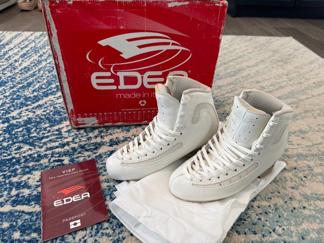 EDEA Ice Fly Figure Skate Boots Only Adult 235  B (Used)