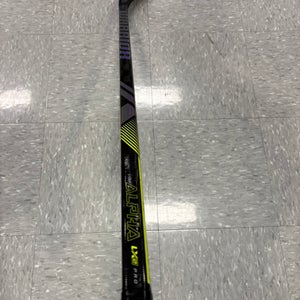 Youth Warrior Alpha LX2 Pro Hockey Stick Right Handed W03 20 Flex (Used)