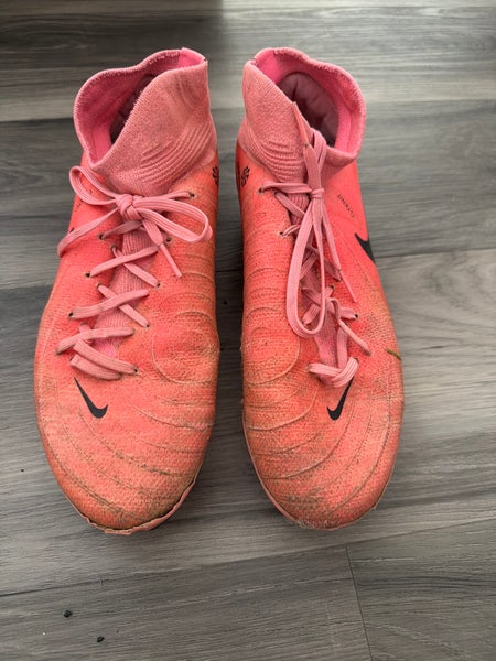Pink Unisex Size M 6.5 (W 7.5) Nike Phantom Luna Elite Turf Cleats Cleats (Used)