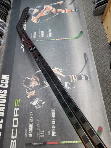 2 PACK | P92M | 80 Flex NEW! Senior Warrior Alpha LX3 Pro Right Handed Hockey Stick Pro Stock (New)