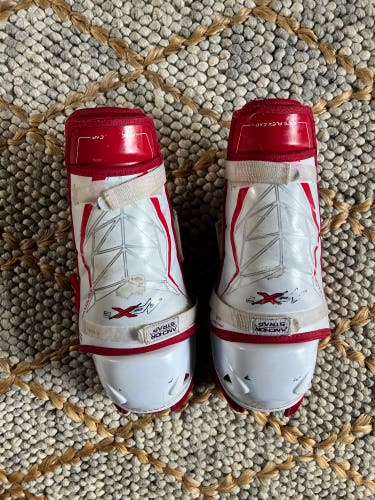 Senior Bauer Vapor APX2 14" Shin Pads Pro Stock (Used)
