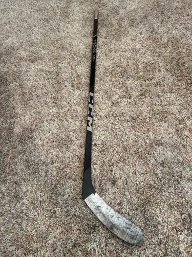 Intermediate CCM Tacks AS-VI Left Hand Hockey Stick P28 55 Flex (Used)