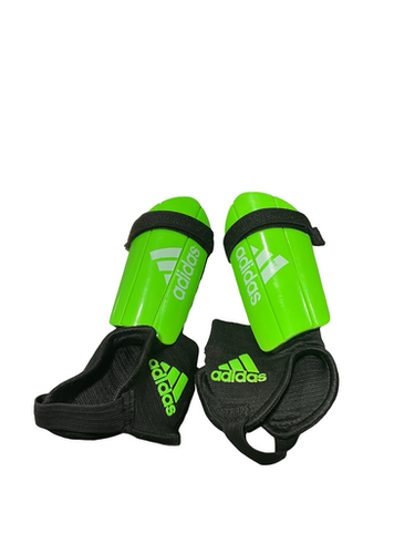 Used Adidas Soccer Shin Guards Junior Green Junior 11834-S000049807