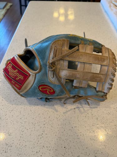 Rawlings Heart of the Hide RH Outfield Baseball Glove 12.5" (Used)