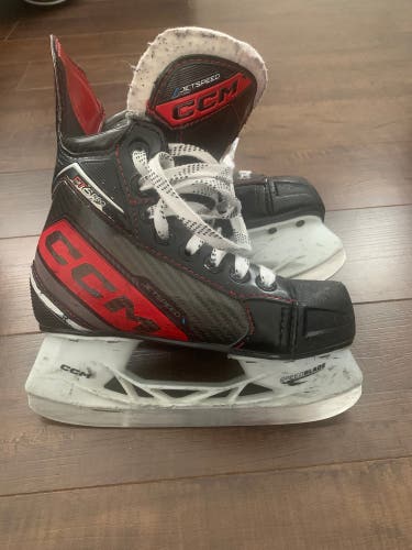 2023 CCM JetSpeed FT6 Pro Hockey Skates Regular Width Y13 (Used)