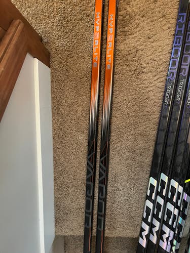 Senior Bauer Vapor Hyperlite 2 Right Handed Hockey Stick P92 (New)