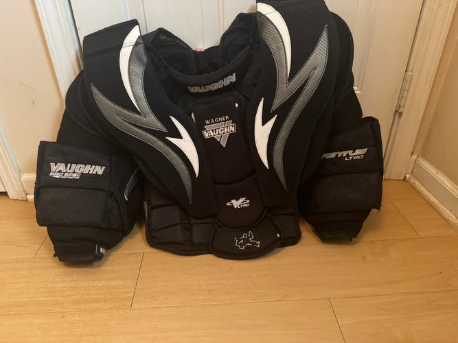 Large Vaughn Ventus LT90 with Epic 8800 shoulder floaters Chest Protector Pro Stock (Used)