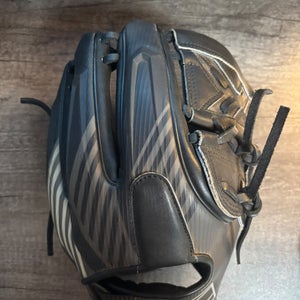 REV1X Rawlings Black Baseball Glove 11.75" (Used Once)