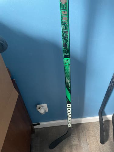 Youth Sher-Wood Right Handed Hockey Stick P28 35 Flex (Used)