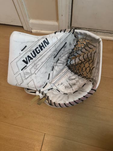 Vaughn VE8 Pro Carbon Regular Pro Stock (Used)