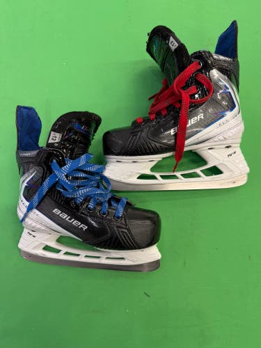 Youth Bauer Vapor Flylite Hockey Skates 13 (Used)