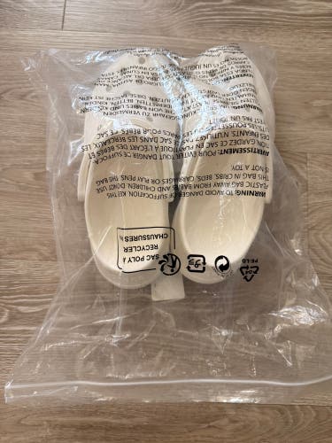 White Women's Size 7 Crocs Bae Clog Shoes (Brand New, never worn with tags)