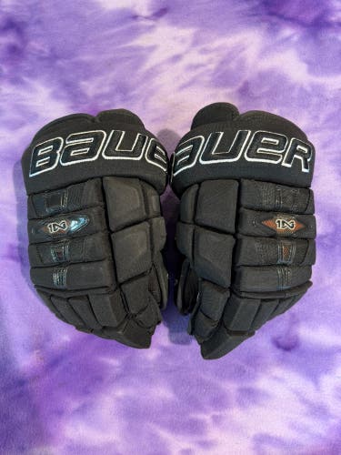 Black Senior Bauer Nexus 1N Gloves 13" (Used)