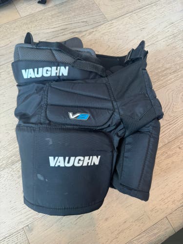 Junior Medium Vaughn Hockey Pants (Used)