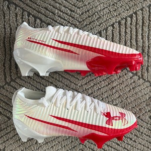 Unisex Size M 10.0 (W 11.0) Under Armour Blur Low Top Molded Cleats (New)