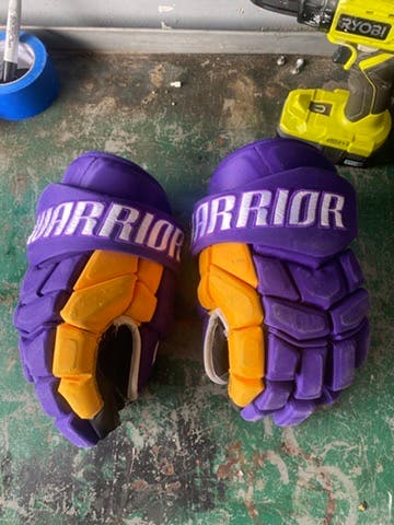 Warrior Gloves 13" Pro Stock (Used)