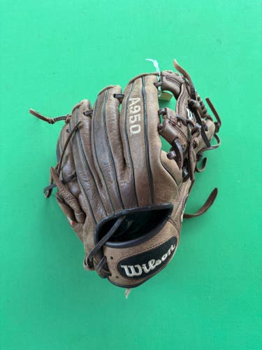Wilson A950 RH Infield Baseball Glove 11.5"