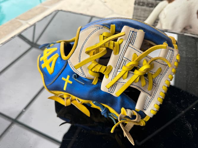 Infield RH 44 Pro 44 Baseball Glove 11.5" (Used)