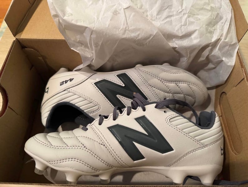 Unisex Size M 7.0 (W 8.0) New Balance 442 V2 Pro FG SOCCER Cleats (New)