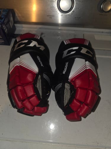 CCM Super Tacks 2.0 Gloves 13" (Used)