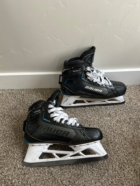 Pro Stock Bauer Pro Custom Goalie Skates Senior Size 8 Regular Width (Used)