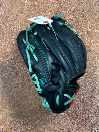 Used Rawlings R9 Right Hand Throw Baseball Glove 11" | GREAT CONDITION
