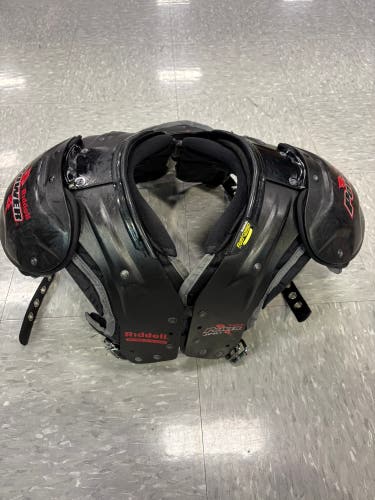 Small Youth Riddell JPK+ Shoulder Pads (Used)