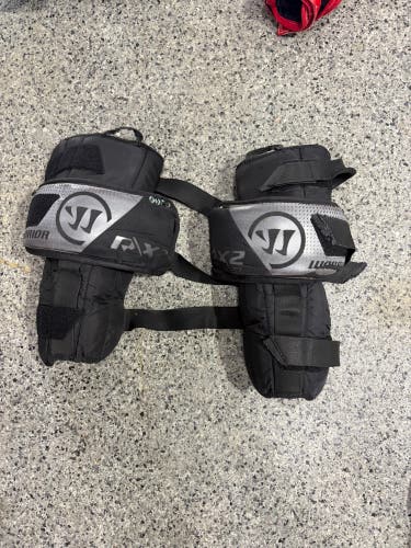 Large Warrior Rx2 Goalie Knee Pads (Used)