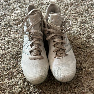 White Men's Size M 11.0 (W 12.0) Adult New Balance Freeze Mid Top (Used)