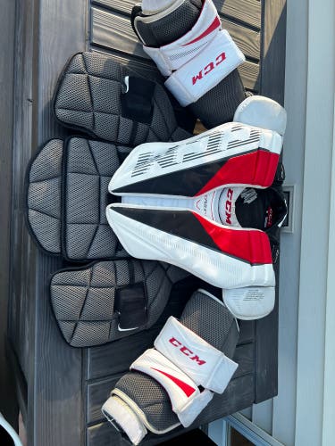 Large CCM EFlex 5.9 Goalie Chest Protector (Used)