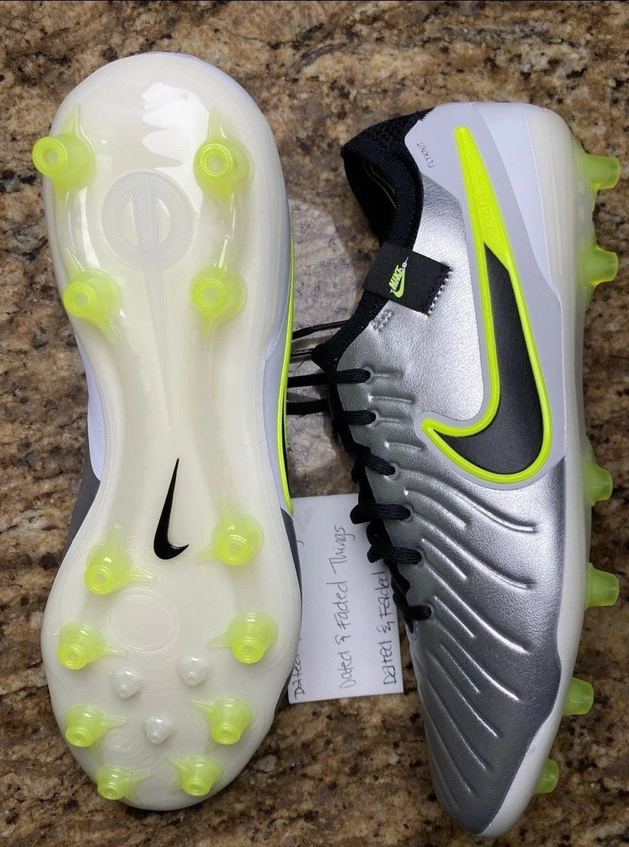 Men Size 9.5 Nike Tiempo Legend 10 Elite AG Pro Soccer  display picture 3