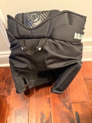 Junior Small Vaughn Velocity V10 Hockey Goalie Pants (Used)