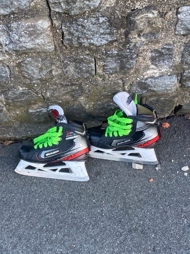 2019 Bauer Vapor X2.9 Hockey Goalie Skates Regular Width Size 4 (Used)