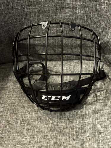 CCM FM580 Hockey Face Mask Cage, Size Senior Small