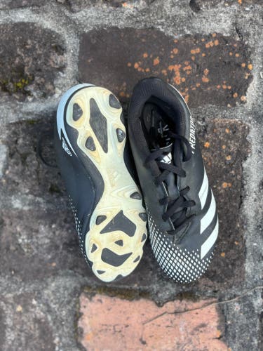 Black Unisex 3.5Y (Big Kids / Youth) Adidas predator ELite Molded Cleats Cleats (Used)