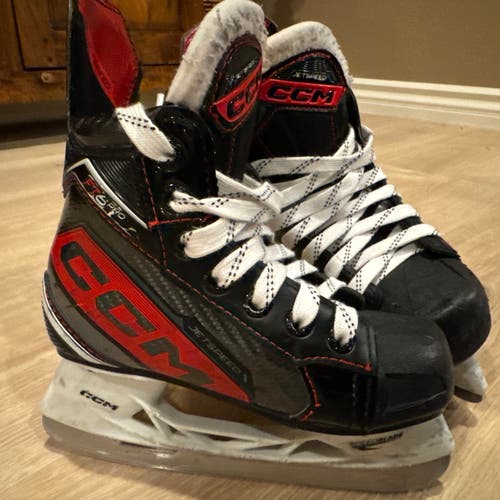 CCM JetSpeed FT6 Pro Hockey Skates Youth size 12 (Used)