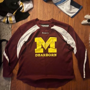 Red XL Men's Reebok Jersey (Used)