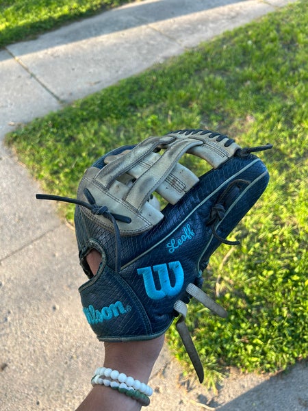 Wilson A2000 Snakeskin RH Infield Baseball Glove 11.5" (Used)