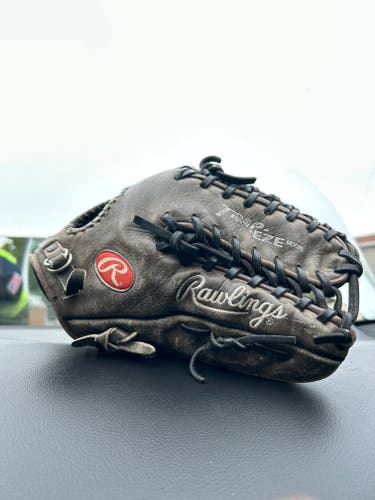 Rawlings RH Outfield Heart of The Hide Softball Glove 13" (Used)