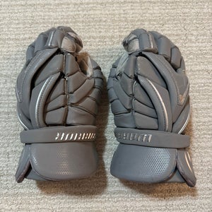 Warrior Evo Lacrosse Gloves 13” (Used)